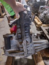 Load image into Gallery viewer, TRANSFER CASE 1500 Pickup 2500 Pickup 3500 Pickup 2006-2011 - MM2770403