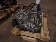 Load image into Gallery viewer, Transmission Ford Escape 2022 - MM2782444