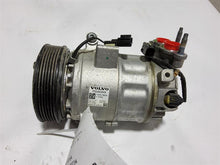 Load image into Gallery viewer, AC Compressor Volvo XC40 2019 - MM2797375