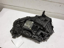Load image into Gallery viewer, Headlight Lamp Assembly AUDI Q3 2020 - MM2797434