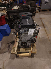 Load image into Gallery viewer, Engine Motor Chevrolet Equinox 2020 - MM2804465