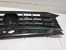 Load image into Gallery viewer, Grille Volkswagen Passat 2017 - MM2807285