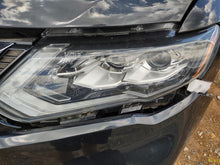 Load image into Gallery viewer, HEADLIGHT LAMP ASSEMBLY Rogue 2018 18 2019 19 2020 20 Left - MM2811362