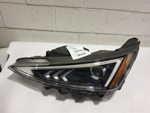 Load image into Gallery viewer, Headlight Lamp Assembly Hyundai Elantra 2020 - MM2812022