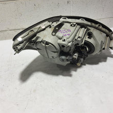Load image into Gallery viewer, Headlight Lamp Assembly LEXUS LS430 2006 - MM2826845