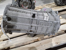 Load image into Gallery viewer, TRANSFER CASE Porsche Cayenne 11 12 13 14 15 16 17 18 - MM2835694