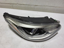 Load image into Gallery viewer, Headlight Lamp Assembly Kia Soul 2018 - MM2851474