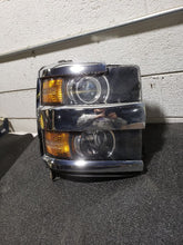 Load image into Gallery viewer, HEADLIGHT LAMP ASSEMBLY Silverado 2500 Pickup Silverado 3500 Pickup 15-19 Right - MM2856053