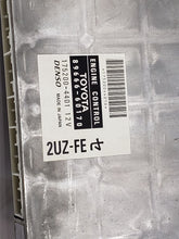 Load image into Gallery viewer, ECU ECM Computer LAND CRUISER 2000 - MM2858281