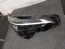 Load image into Gallery viewer, Headlight Lamp Assembly 2022 - MM2864503