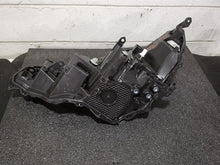 Load image into Gallery viewer, Headlight Lamp Assembly 2022 - MM2864503