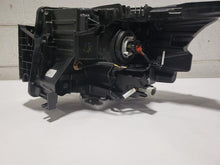 Load image into Gallery viewer, Headlight Lamp Assembly Nissan Frontier 2022 - MM2865815