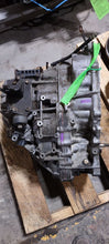 Load image into Gallery viewer, Transmission RAV4 2014 - MM2874535