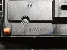 Load image into Gallery viewer, Temperature Controls Toyota Tundra 2023 - MM2875454