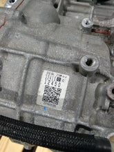 Load image into Gallery viewer, Transmission Toyota Corolla 2022 - MM2888655