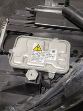 Load image into Gallery viewer, Headlight Lamp Assembly MERCEDES CLS-CLASS 2014 - MM2889022