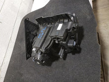 Load image into Gallery viewer, Headlight Lamp Assembly Kia Telluride 2020 - MM2906900