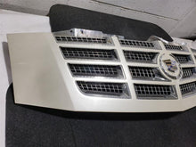 Load image into Gallery viewer, GRILLE Cadillac Escalade Escalade ESV Escalade EXT 2007-2014 - MM2916524