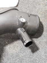 Load image into Gallery viewer, Turbo Toyota Tundra 2023 - MM2918528