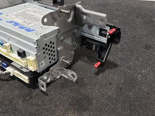 Load image into Gallery viewer, Radio Lexus UX250H 2019 - MM2919876