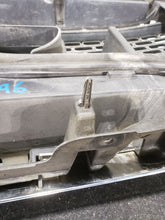 Load image into Gallery viewer, GRILLE GMC Sierra Denali 1500 Pickup 2014 14 2015 15 - MM2920292