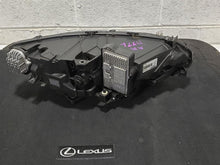 Load image into Gallery viewer, Headlight Lamp Assembly VOLVO S90 2018 - MM2923189