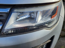 Load image into Gallery viewer, Headlight Lamp Assembly Ford Explorer 2019 - MM2926258