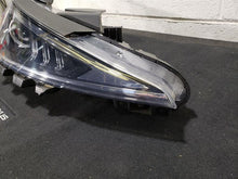 Load image into Gallery viewer, HEADLIGHT LAMP ASSEMBLY Hyundai Elantra 2019 19 2020 20 Right - MM2933919