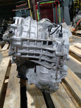 Load image into Gallery viewer, Transmission Hyundai Elantra 2020 - MM2933936