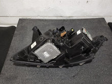 Load image into Gallery viewer, Headlight Lamp Assembly Lincoln MKX 2018 - MM2942758