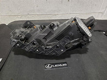 Load image into Gallery viewer, HEADLIGHT LAMP ASSEMBLY Jeep Cherokee 2019 19 2020 20 Right - MM2943334