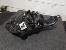 Load image into Gallery viewer, Headlight Lamp Assembly Cadillac SRX 2015 - MM2943935