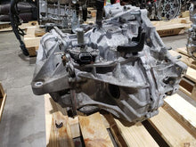 Load image into Gallery viewer, Transmission Toyota Sienna 2016 - MM2958397
