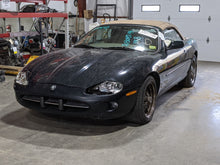 Load image into Gallery viewer, FRONT SPINDLE Jaguar XJ8 XK8 1999 99 2000 00 01 02 03 04 05 06 Right - NW296873