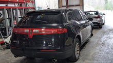 Load image into Gallery viewer, Front Spindle Knuckle Lincoln MKT 2014 - NW299108