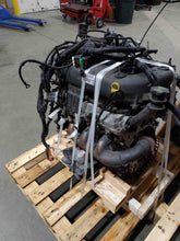 Load image into Gallery viewer, Carrier Assembly Chrysler Pacifica 2005 - NW304917