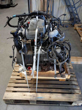 Load image into Gallery viewer, REAR AXLE SHAFT Expedition Navigator 03 04 05 06 07 08 Right - NW308513
