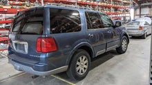 Load image into Gallery viewer, Suspension Air Compressor Pump Lincoln Navigator 2004 - NW308500