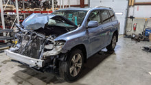Load image into Gallery viewer, FRONT CV AXLE SHAFT Toyota Highlander 08 09 10 11 12 Right - NW308540