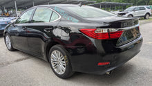 Load image into Gallery viewer, HEADLIGHT LAMP ASSEMBLY Lexus ES300H ES350 13 14 15 Left - NW322780
