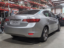 Load image into Gallery viewer, FRONT DOOR GLASS Acura ILX 2013 13 2014 14 2015 15 Right - NW337089