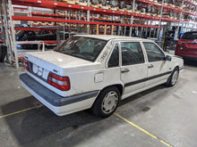 Load image into Gallery viewer, BRAKE MASTER CYLINDER Volvo V70 850 96 97 98 - NW343190
