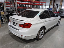 Load image into Gallery viewer, INTERIOR REAR VIEW MIRROR 320i 328D 328i 335i Active 3 13-16 - NW344385