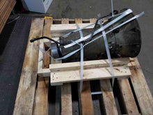 Load image into Gallery viewer, TRANSFER CASE Mercedes E430 4 Matic 2000 00 2001 01 02 - NW355331