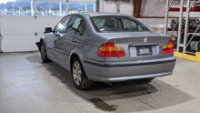 Load image into Gallery viewer, CV AXLE SHAFT BMW 325i 330i 01 02 03 - 05 Front Right - NW356393