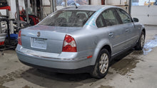 Load image into Gallery viewer, STEERING RACK Audi A4 Passat 98 99 00 01 02 03 04 05 - NW362102