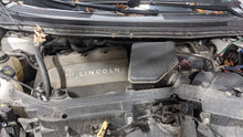 Load image into Gallery viewer, TAIL LIGHT LAMP ASSEMBLY Lincoln MKX 11 12 13 14 15 Right - NW481966