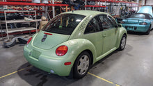 Load image into Gallery viewer, WHEEL Beetle 1998 98 99 00 01 02 03 04 05 16x6.5 Alloy - NW369623