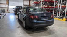 Load image into Gallery viewer, Steering Wheel Volkswagen Jetta 2009 - NW371170