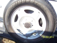 Load image into Gallery viewer, RADIO Honda CR-V 2002 02 2003 03 2004 04 - MM14280